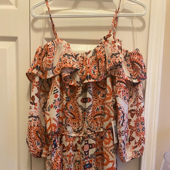 Romper - Picture 2 of 3